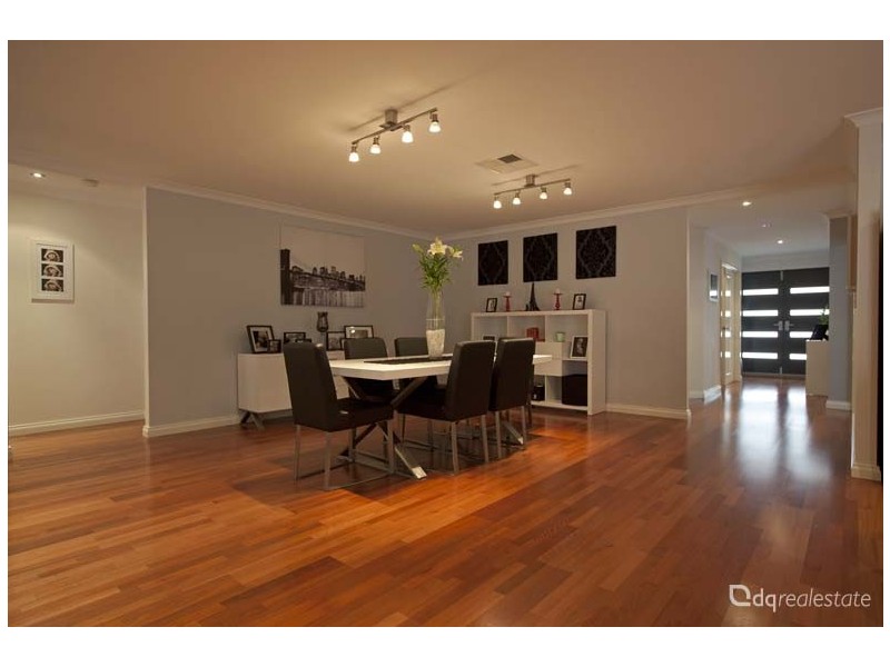 17 Wyatt Road, Hocking WA 6065