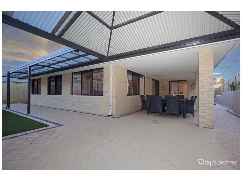 17 Wyatt Road, Hocking WA 6065