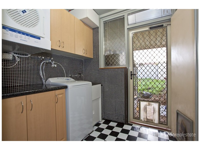 4E/4-16 Casserley Avenue, Girrawheen WA 6064