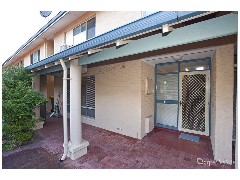 4E/4-16 Casserley Avenue, Girrawheen WA 6064