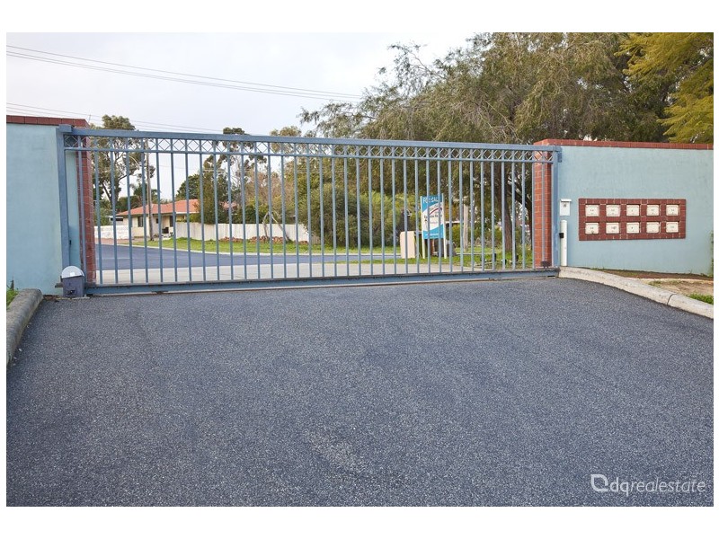 4E/4-16 Casserley Avenue, Girrawheen WA 6064