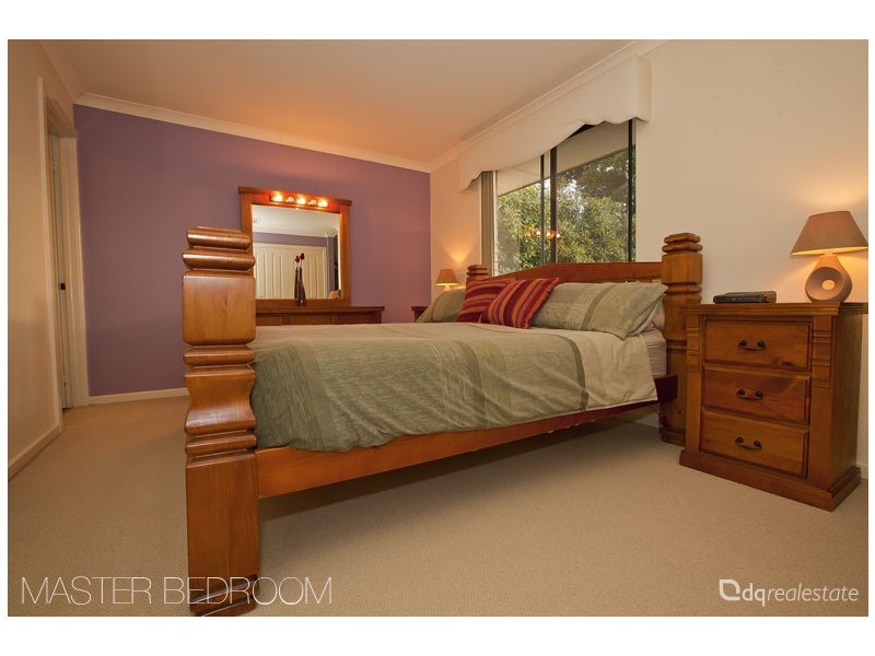 5 Woodlake Retreat, Kingsley WA 6026