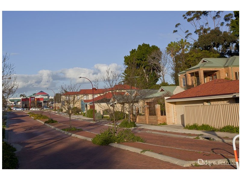 5 Woodlake Retreat, Kingsley WA 6026