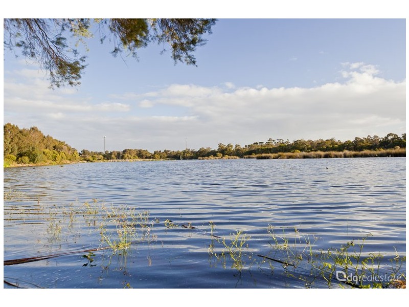 5 Woodlake Retreat, Kingsley WA 6026