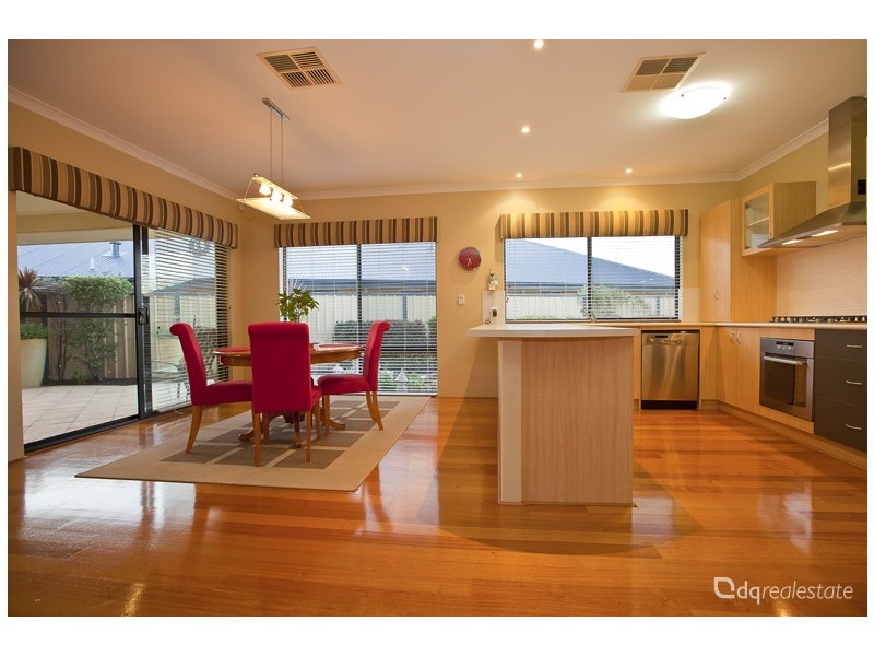 6 Grallina Way, Tapping WA 6065