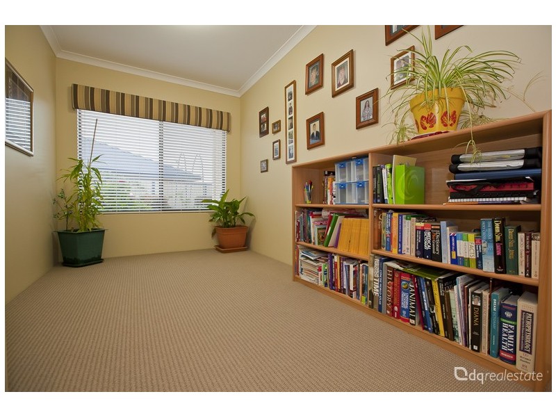 6 Grallina Way, Tapping WA 6065