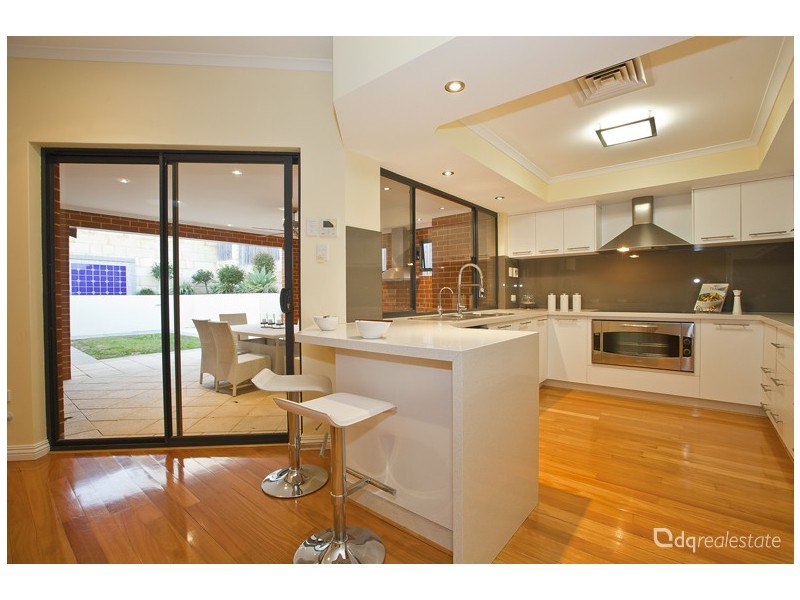 5 Bounty Way, Mindarie WA 6030