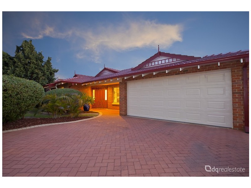 6 Ramsay Grove, Woodvale WA 6026