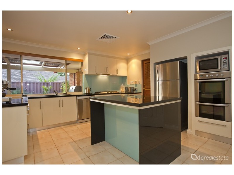 6 Ramsay Grove, Woodvale WA 6026