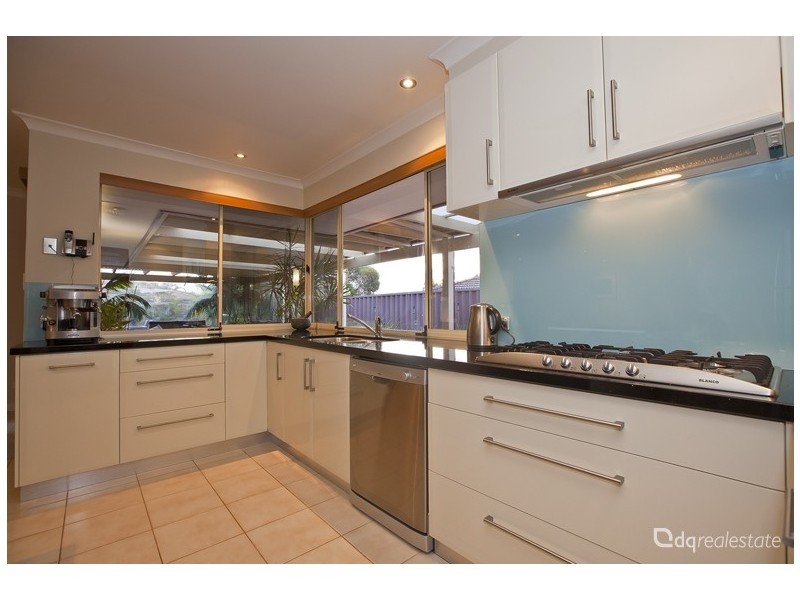 6 Ramsay Grove, Woodvale WA 6026