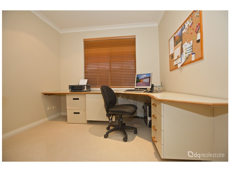 6 Ramsay Grove, Woodvale WA 6026