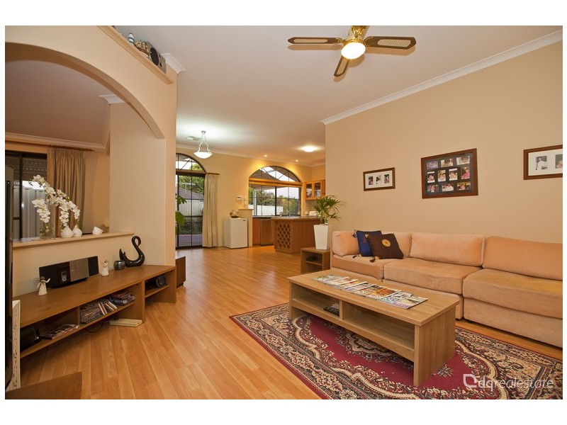 6 Torwood Grove, Edgewater WA 6027