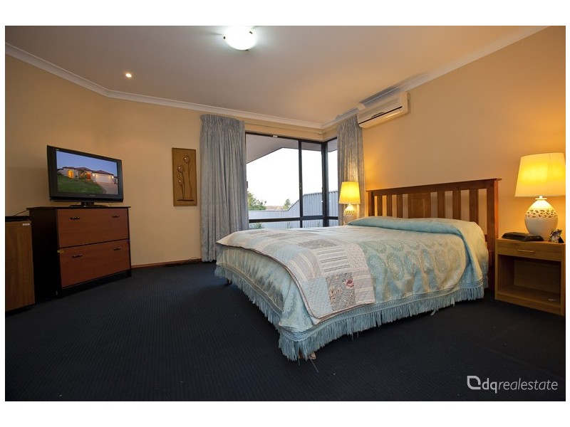 6 Torwood Grove, Edgewater WA 6027