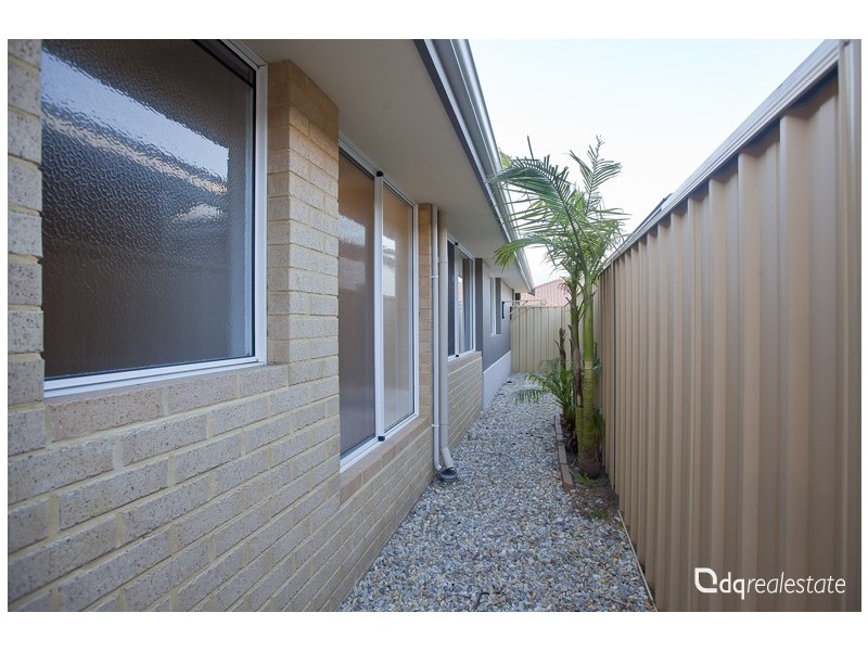 21 Foxfield Road, Darch WA 6065