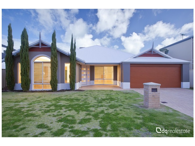 21 Foxfield Road, Darch WA 6065