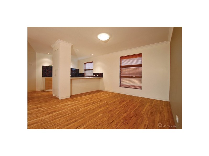 B/14 Copenhagen Drive, Hocking WA 6065