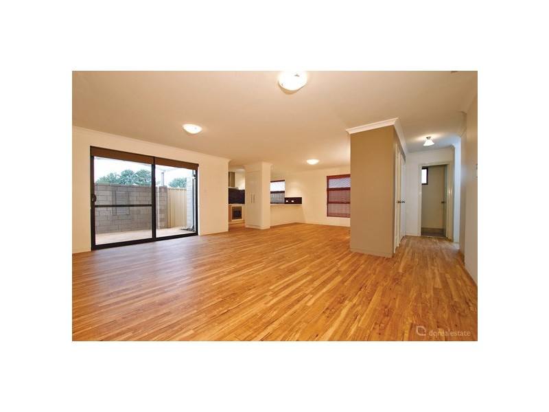 B/14 Copenhagen Drive, Hocking WA 6065