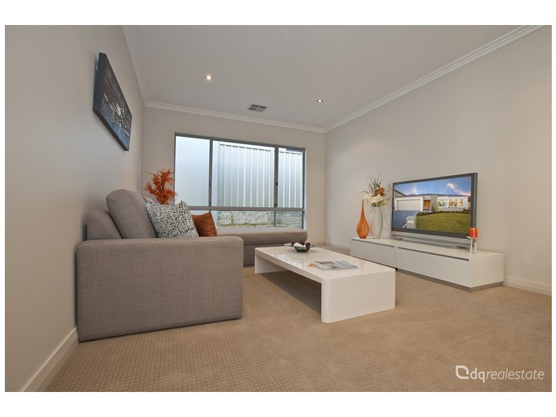 22 Brigantine Drive, Jindalee WA 6036