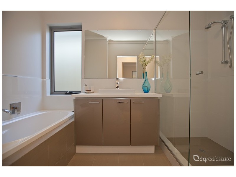 22 Brigantine Drive, Jindalee WA 6036