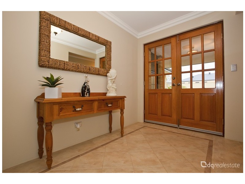 8 Bazille Crescent, Tapping WA 6065