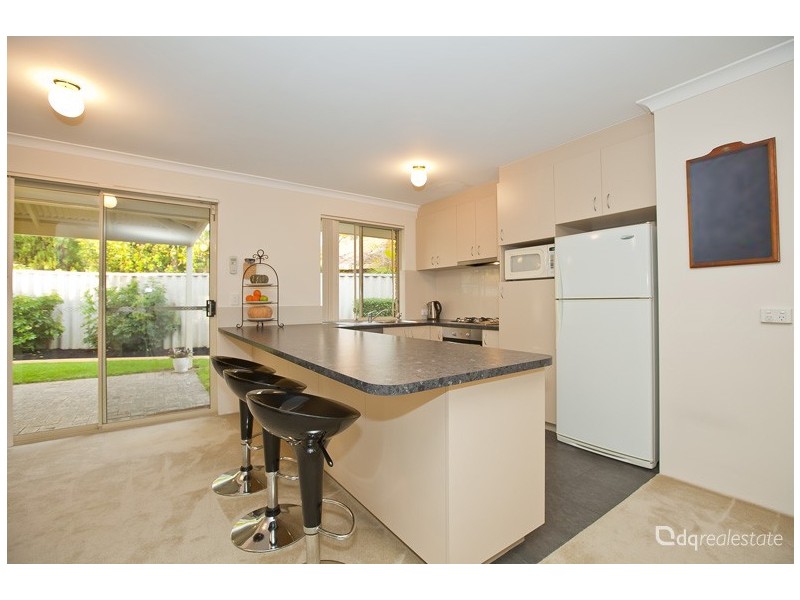 14 Manning Rise, Woodvale WA 6026