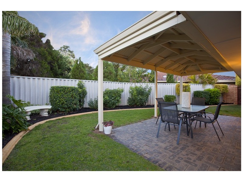 14 Manning Rise, Woodvale WA 6026