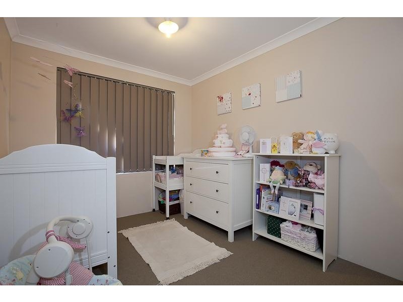 16 Riverlinks Drive, Clarkson WA 6030