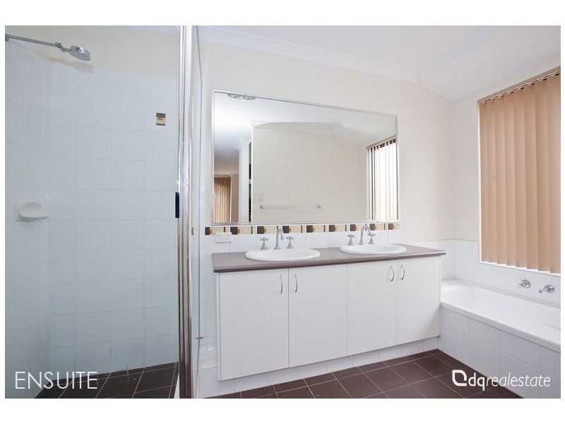 7 Cozens Road, Tapping WA 6065