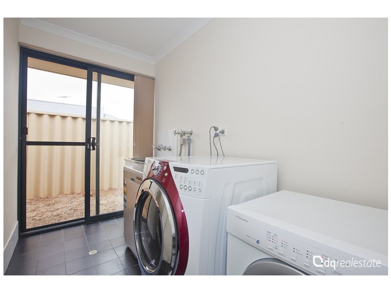 7 Cozens Road, Tapping WA 6065