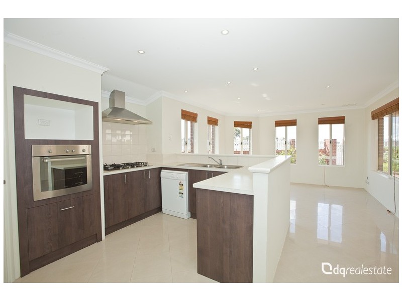 4/36 Farmaner Parkway, Ellenbrook WA 6069