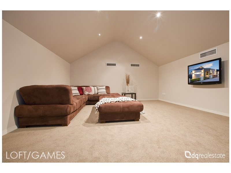 479 Kingsway, Landsdale WA 6065