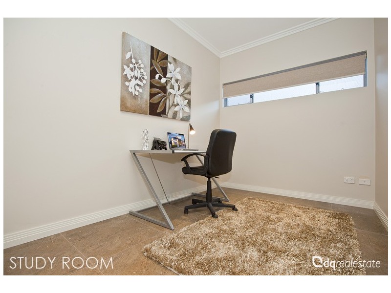 479 Kingsway, Landsdale WA 6065