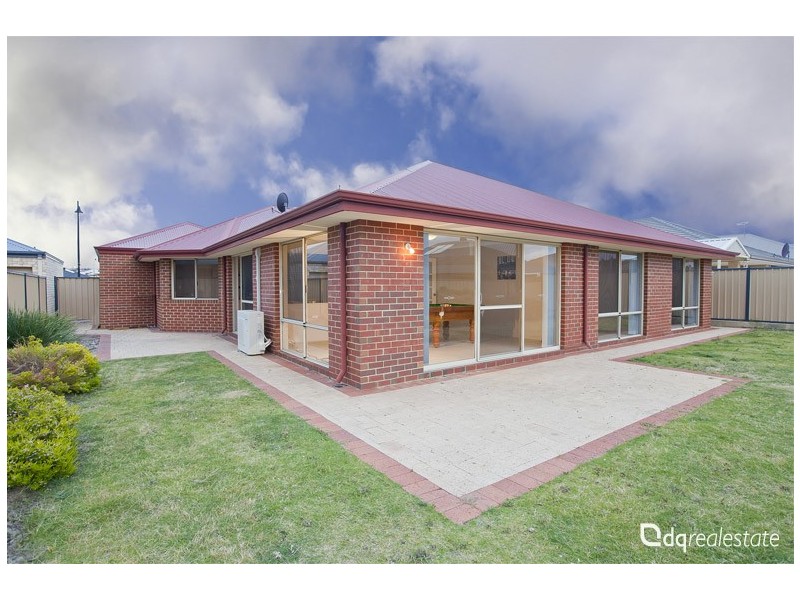 8 Goshawk Street, Tapping WA 6065