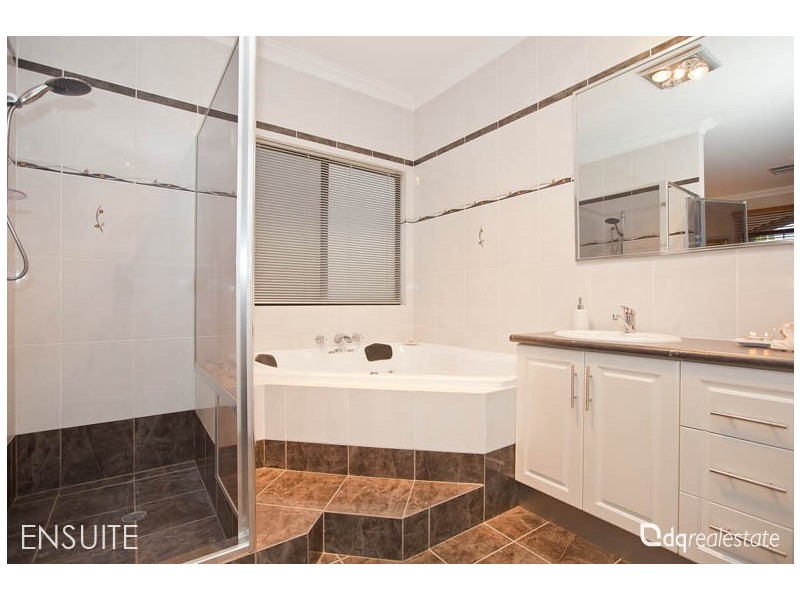 4 Scido Rise, Darch WA 6065