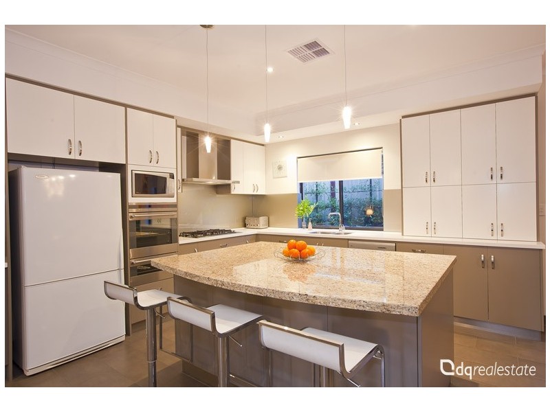 21 Sabina Park Drive, Madeley WA 6065