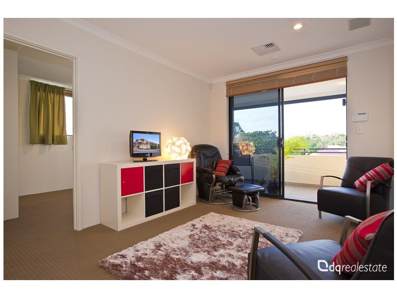 21 Sabina Park Drive, Madeley WA 6065