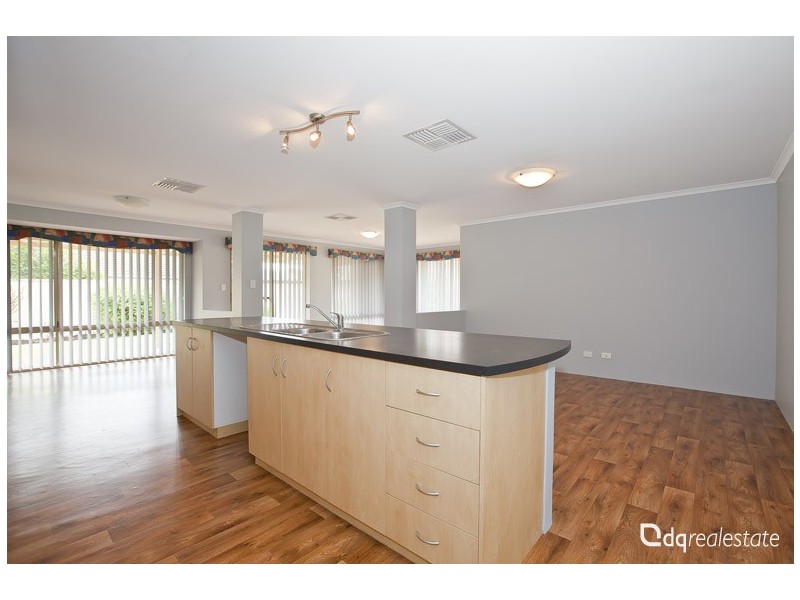 95 East Road, Hocking WA 6065