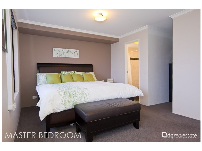 45 Clarafield Meander, Tapping WA 6065