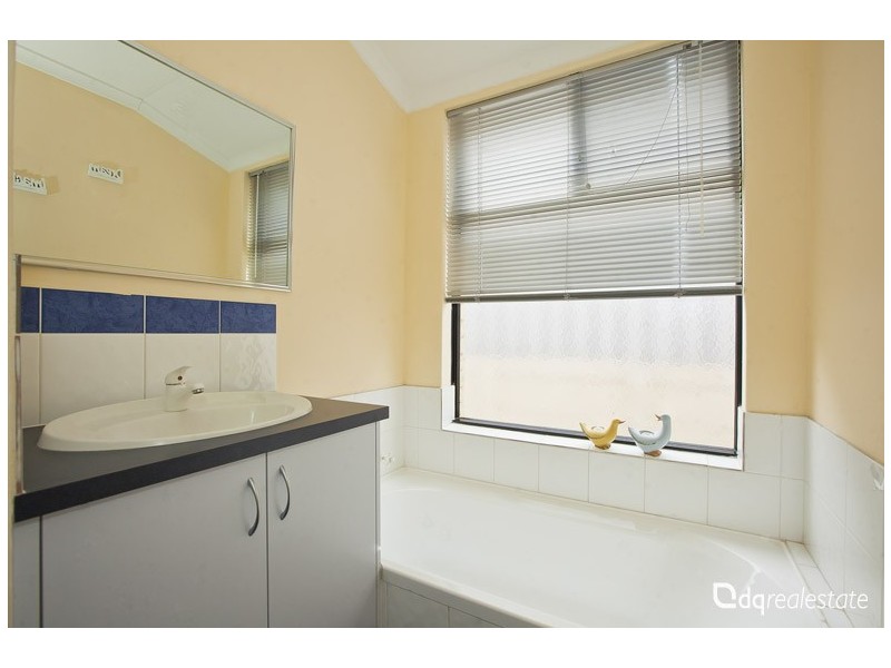 45 Clarafield Meander, Tapping WA 6065