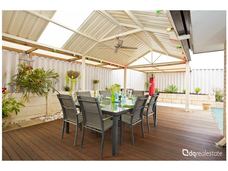 45 Clarafield Meander, Tapping WA 6065