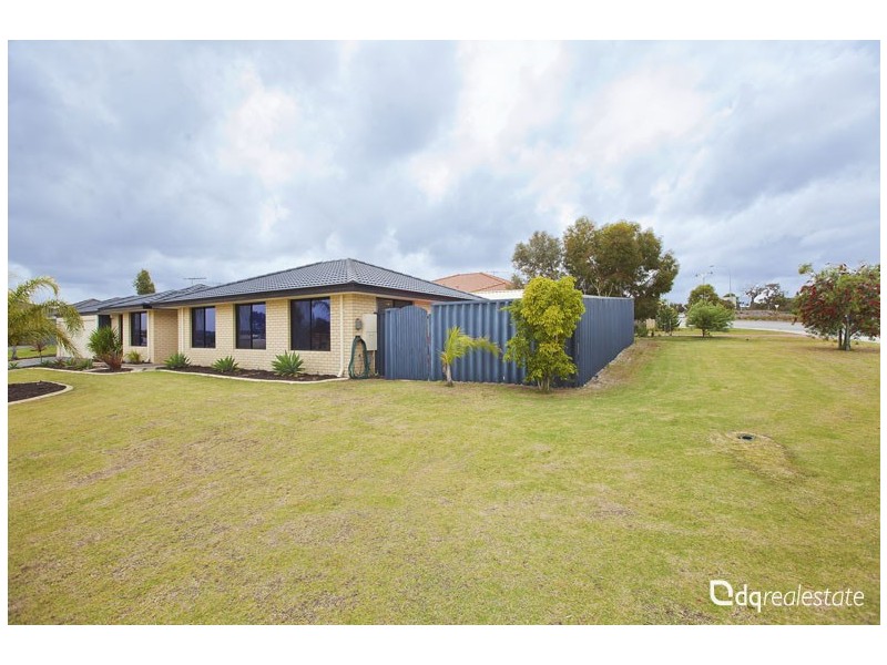 45 Clarafield Meander, Tapping WA 6065