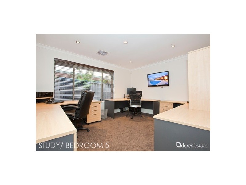 18 Voltaire Cres, Ridgewood WA 6030