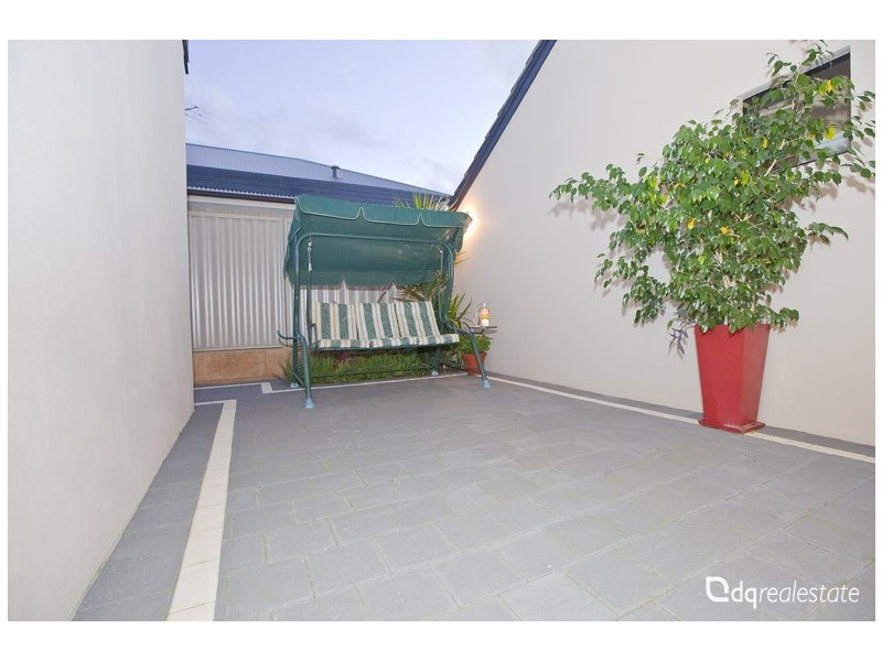 22 Beckett Circle, Darch WA 6065