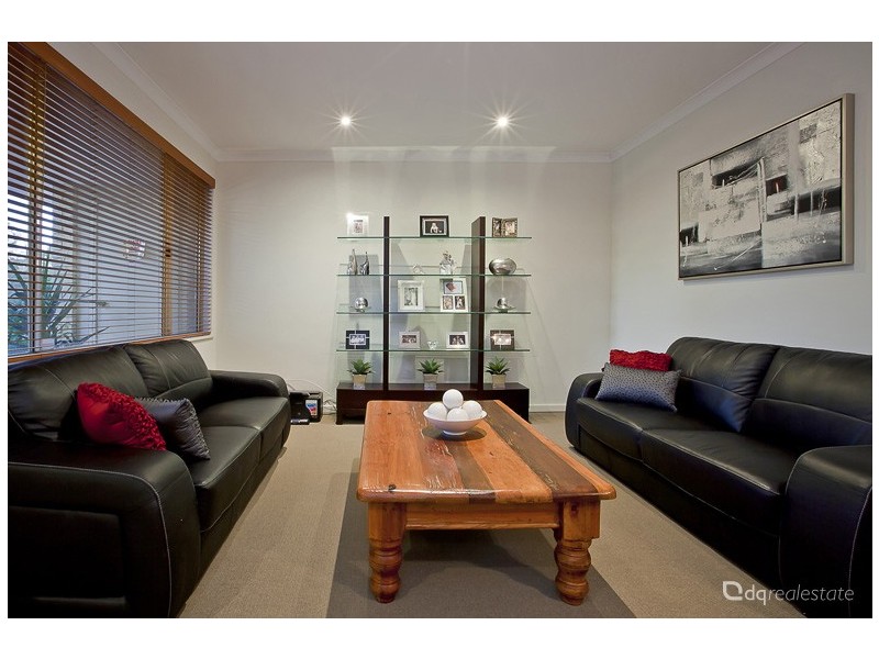 42 Plumdale Way, Woodvale WA 6026