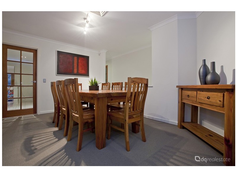 42 Plumdale Way, Woodvale WA 6026