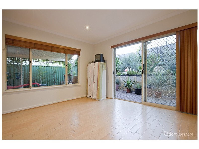 42 Plumdale Way, Woodvale WA 6026