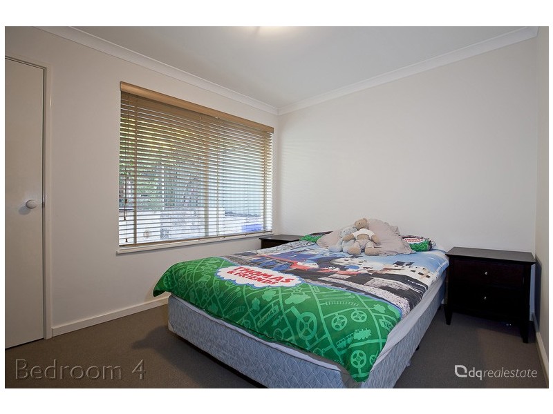 42 Plumdale Way, Woodvale WA 6026