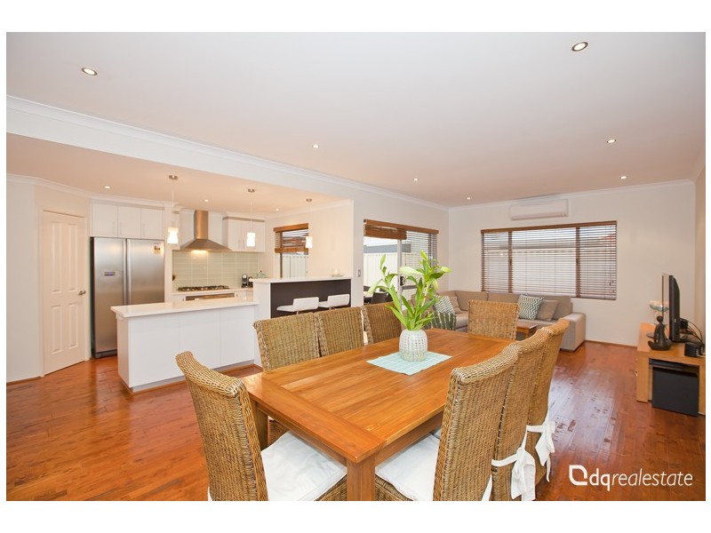 72 Wicklow Circle, Darch WA 6065