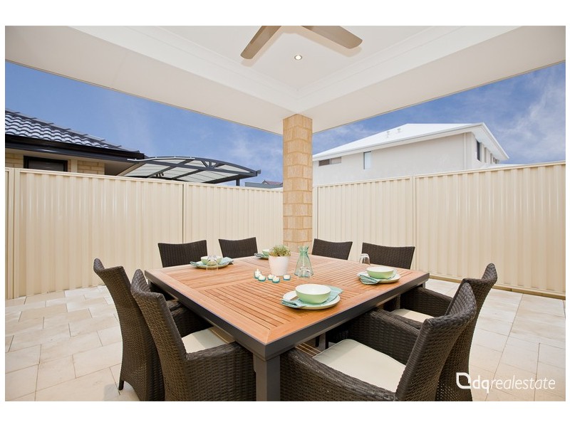 72 Wicklow Circle, Darch WA 6065