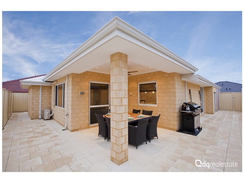 72 Wicklow Circle, Darch WA 6065